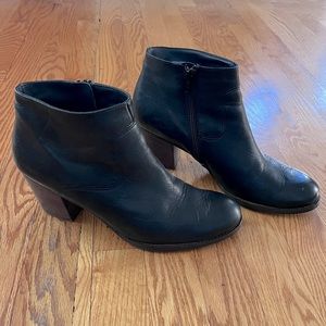 Paul Green Black Leather Ankle Boot Bootie, Size 9.5